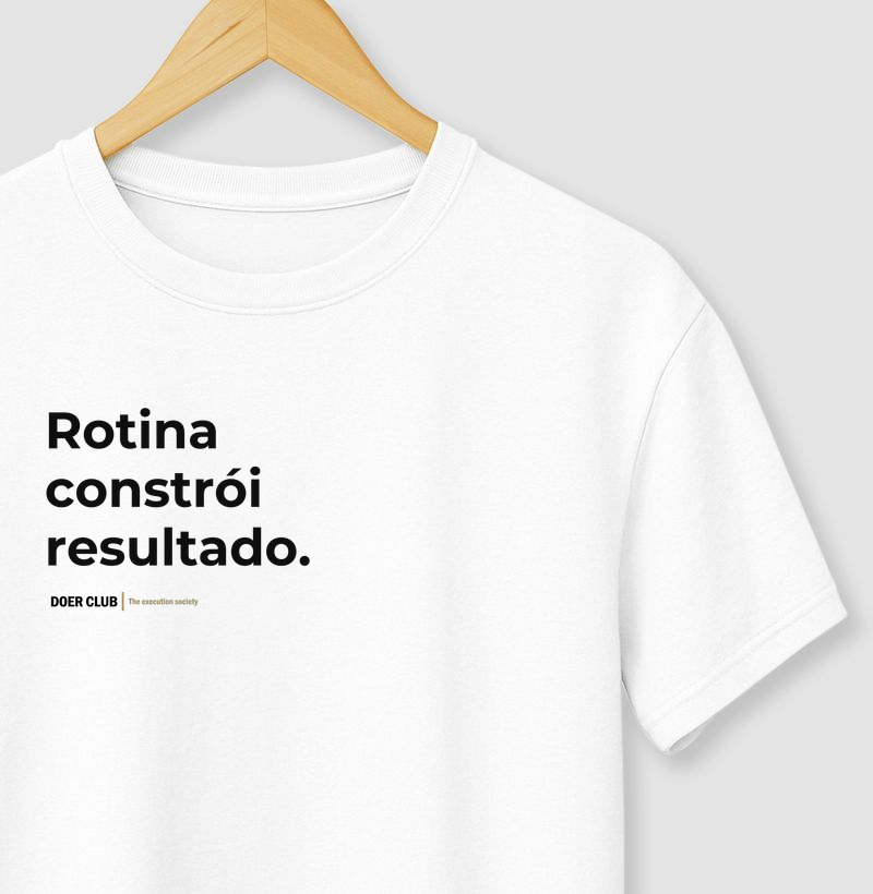 Rotina constrói resultado. 