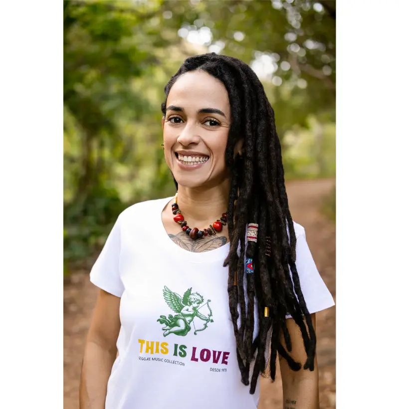 Camiseta This Is Love! Coleção Reggae.  Masculino e feminino. Algodão Peruano.