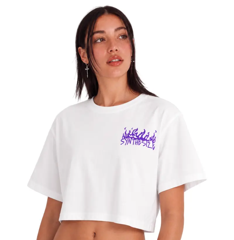 SYNTHESIZE ON FIRE — Camiseta Cropped