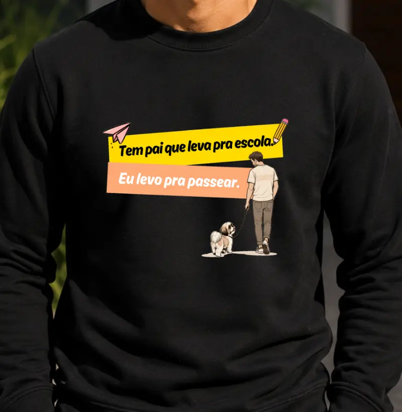Tem pai que leva pra escola, eu levo pra passear 