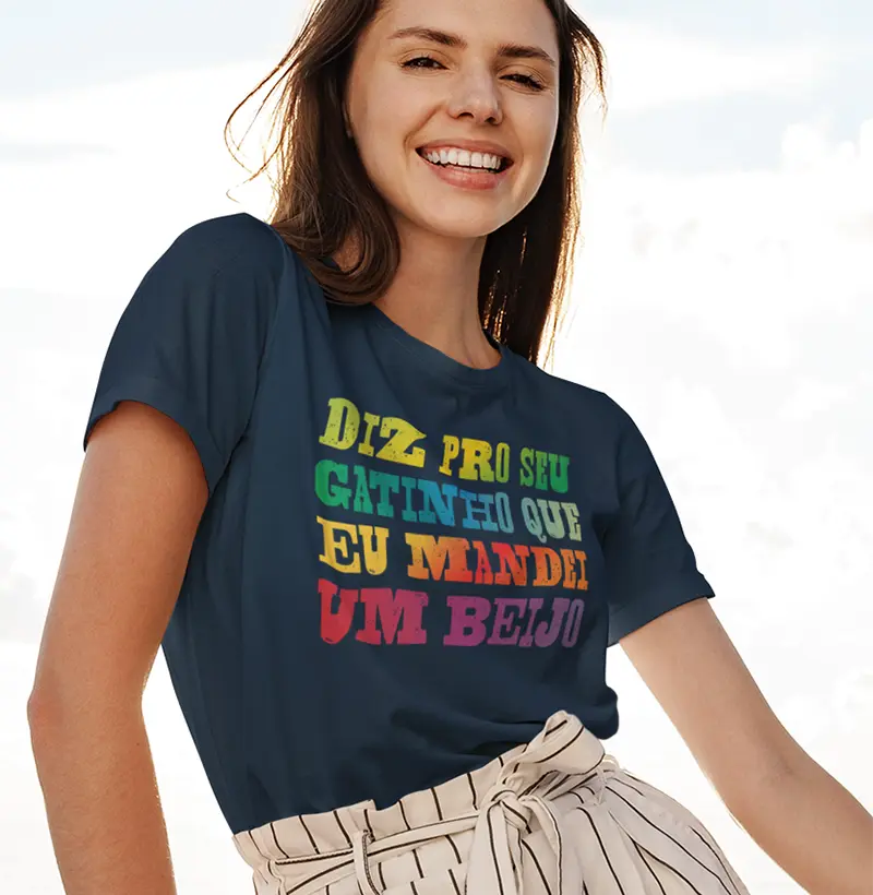 Camiseta Mandei Beijo Gato