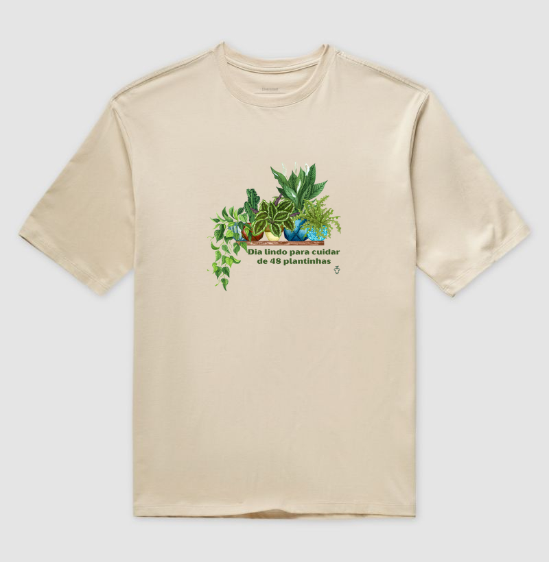 Dia lindo para cuidar de 48 plantinhas