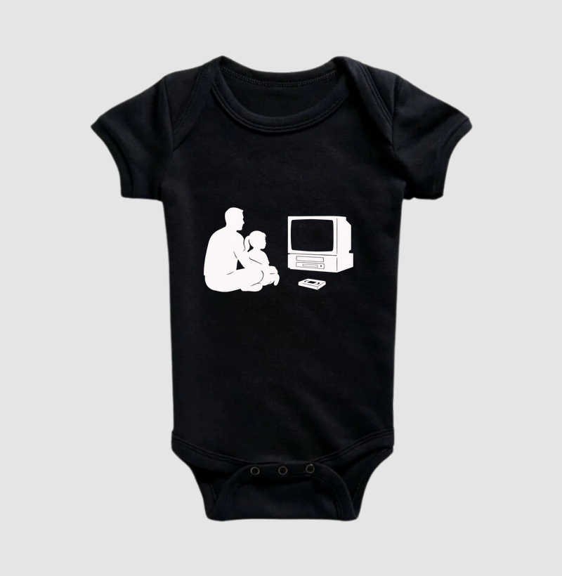 eu, papai e nossa fita vhs preferida ♡