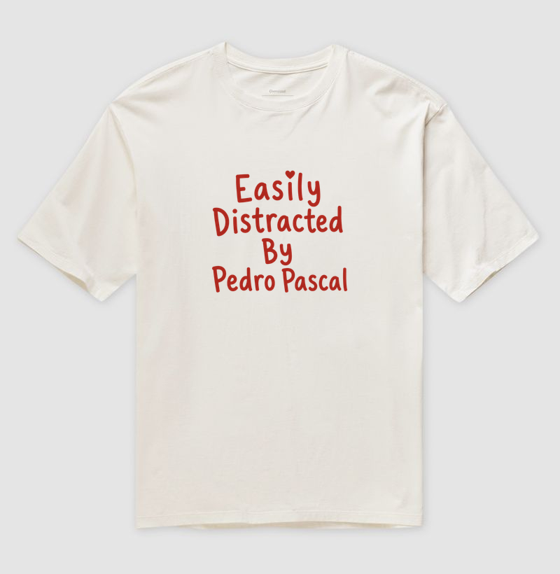 Camiseta Oversized Easily Distracted 