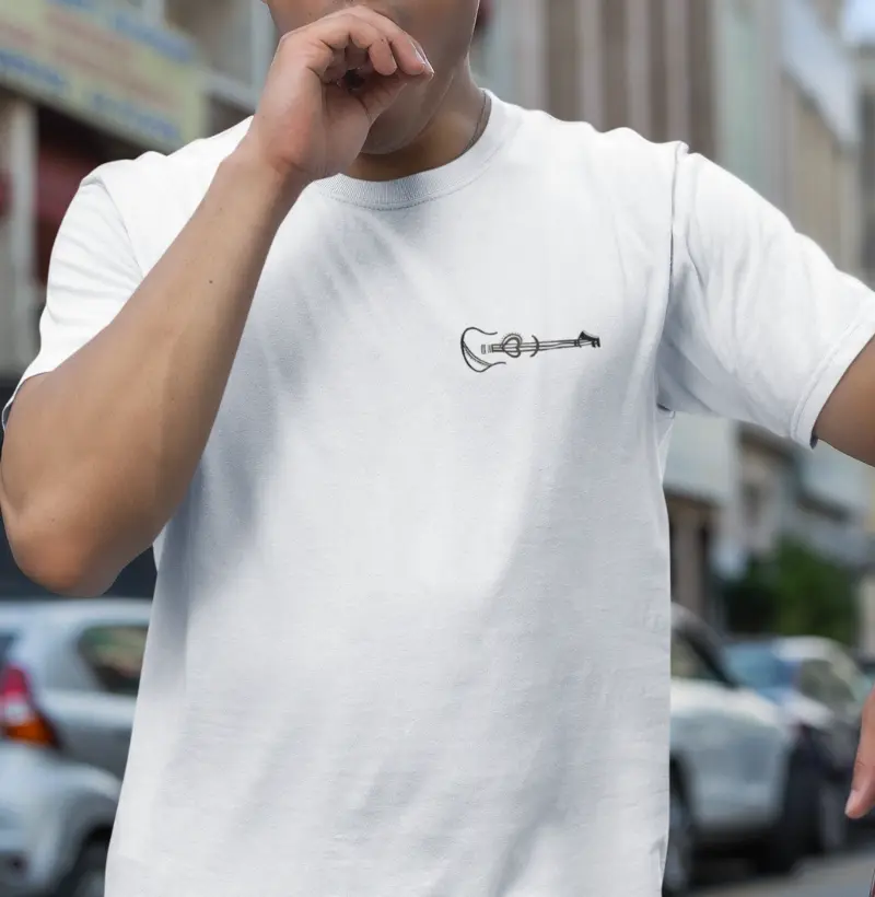 Camiseta Adulto Pin Música by Mírian Cristina