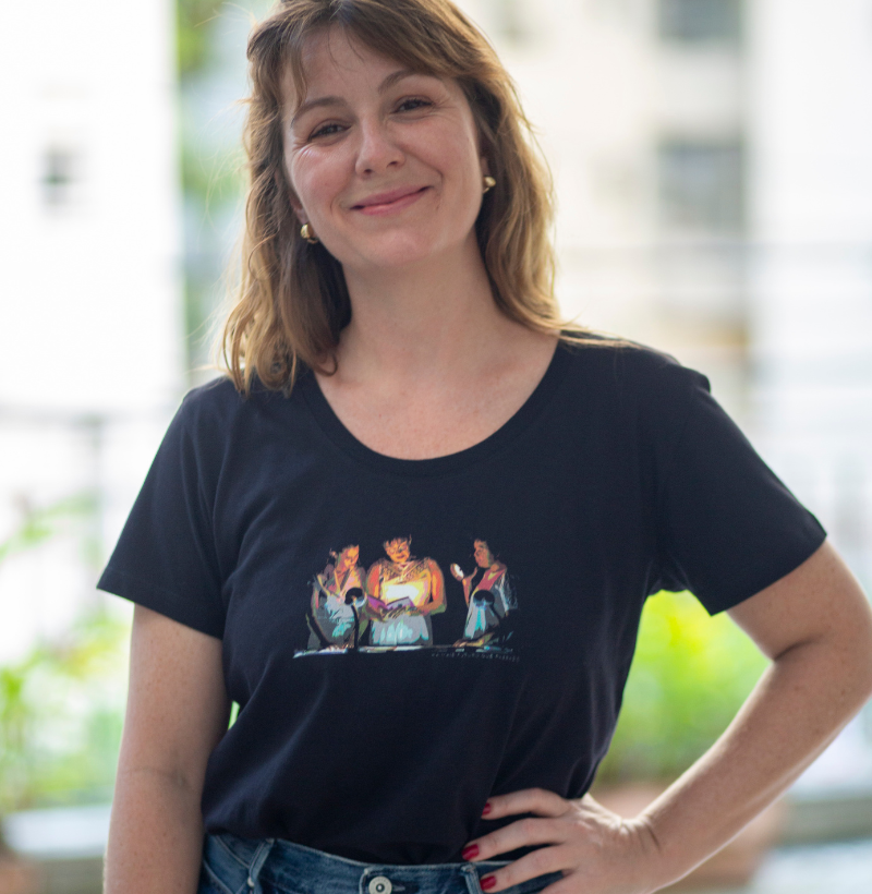 Há mais Futuro que Passado - Daniele Avila Small