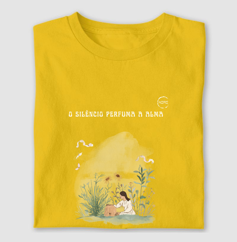 Camiseta KIRI - O silêncio perfuma a alma