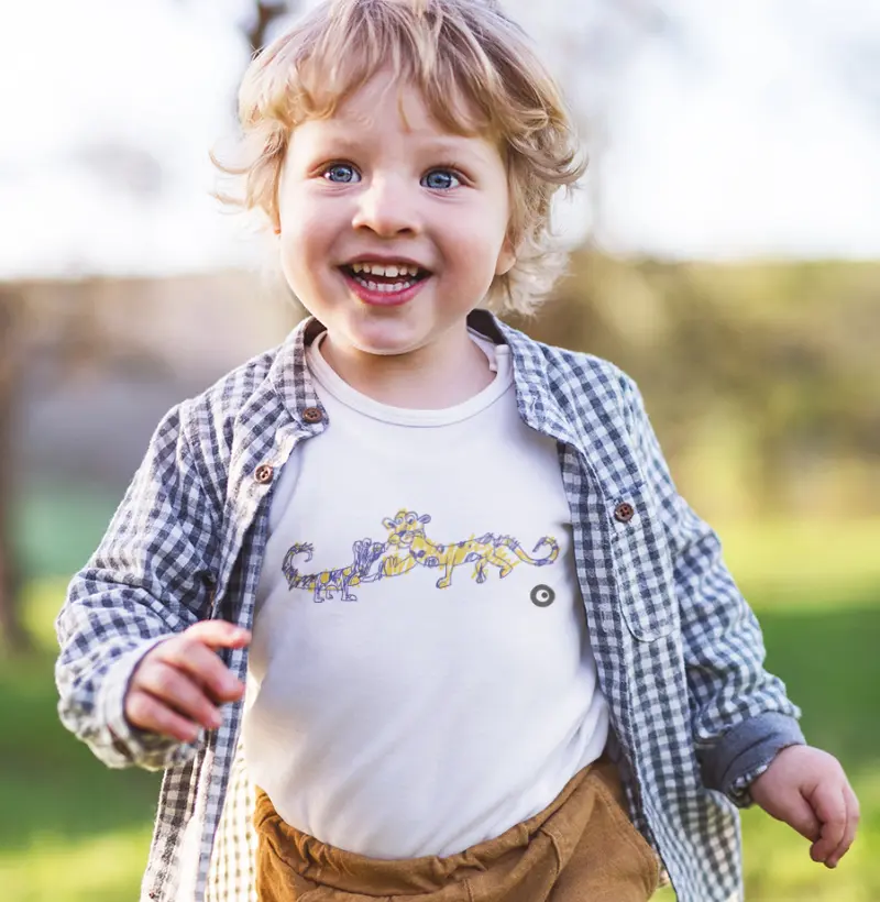 Camiseta Infantil Felinos by Bernardo Yori