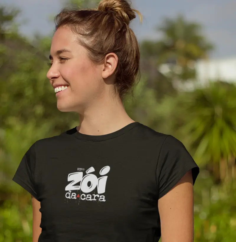 T-Shirt Feminina Preta - Zói da Cara