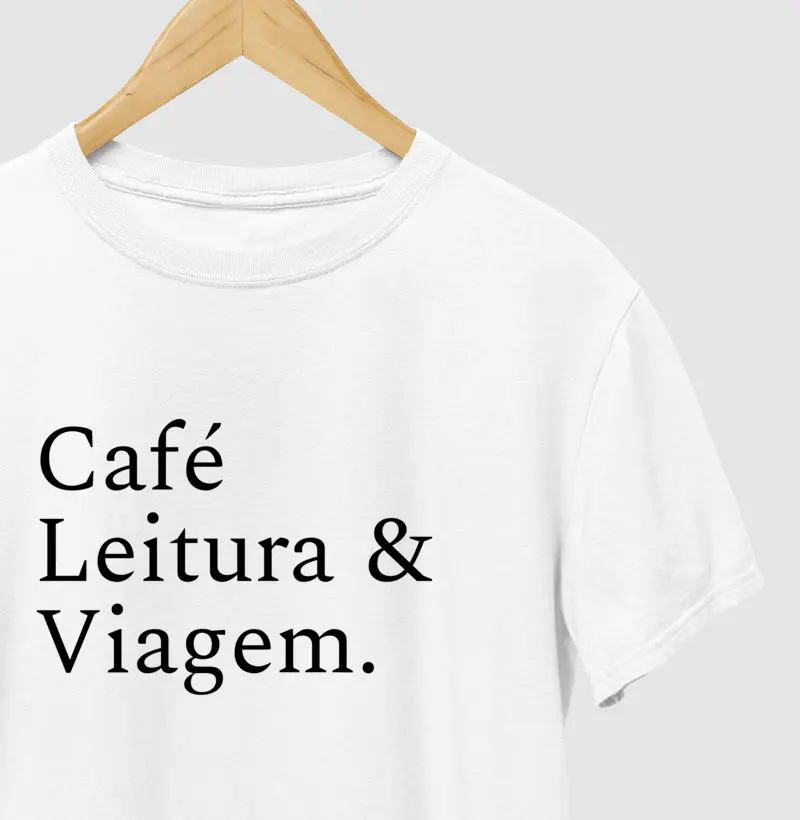 Café, leitura e viagem