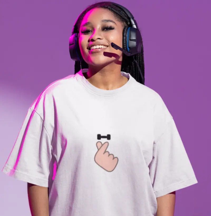 Doragym finger heart