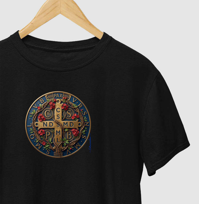 Medalha de São Bento e planta Coroa-de-Cristo