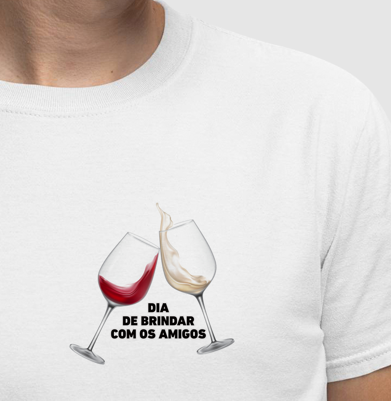 Dia De Brindar Com Os Amigos - Peito