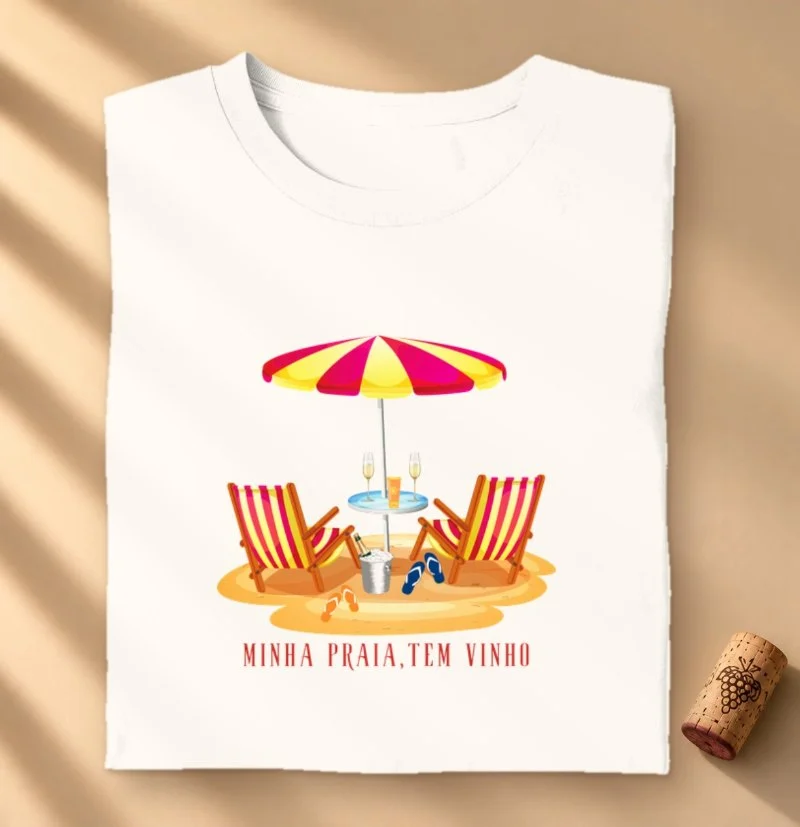 Camiseta Minha Praia tem Vinho - Camiseta