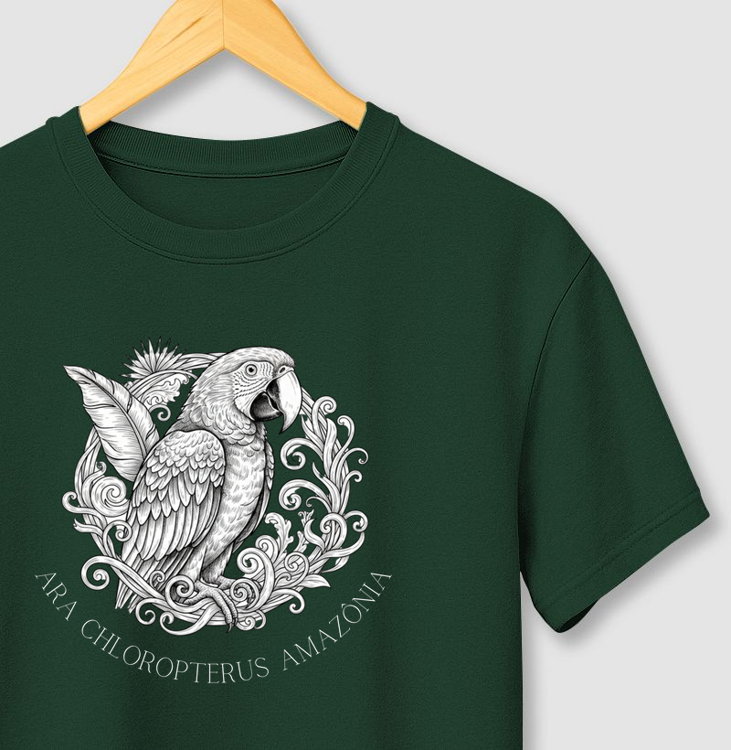 Camiseta Arara Vermelha Grande: Ara chloropterus - A Joia Alada da Amazônia