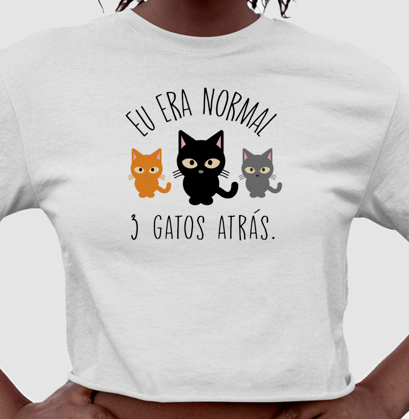 3 Gatos Atrás