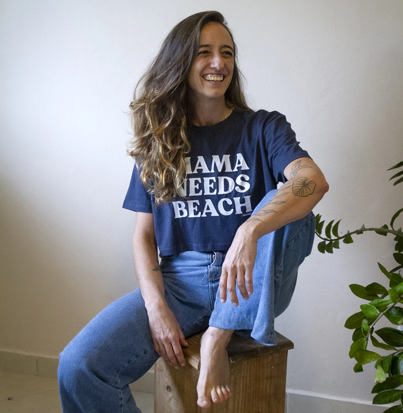 Mama needs beach [Cropped]