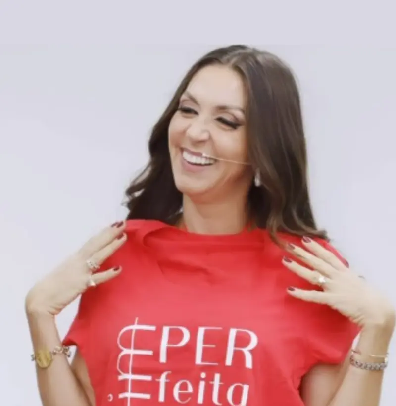 IMperfeita estampa branca e preta