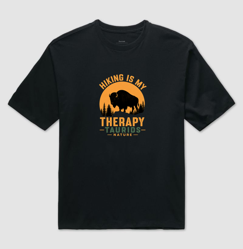 CAMISETA OVERSIZED TAURIDS HIKING IS MY THERAPY