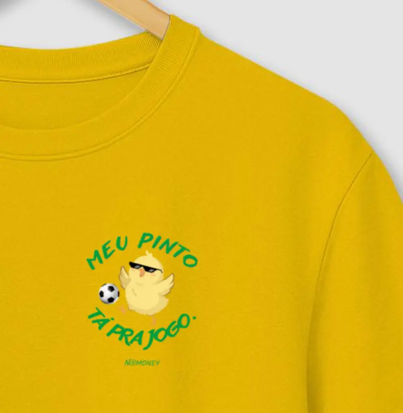 Camiseta Meu pinto ta pra jogo (Estampa Verde)