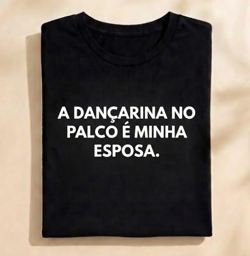 A dançarina no palco é minha esposa