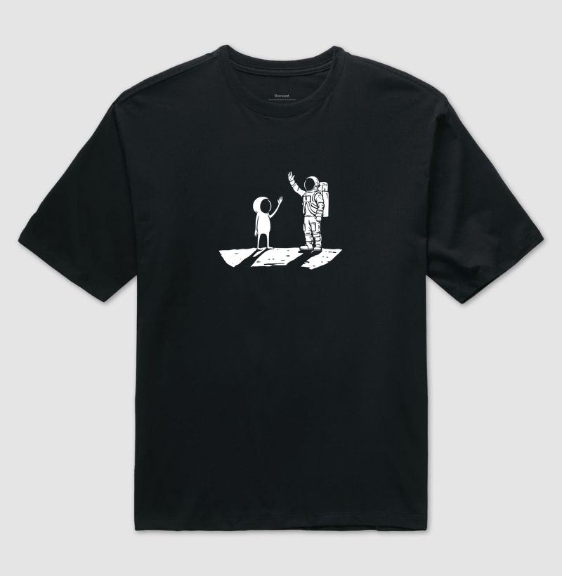 Camiseta - "First Contact"