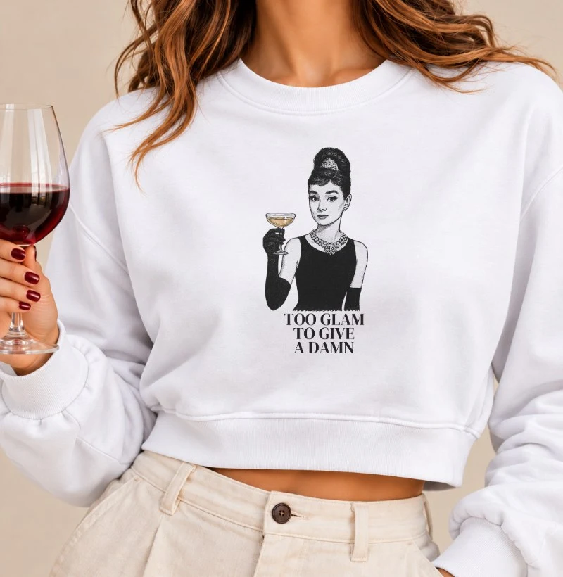 Camiseta Bonequinha de Luxo - Cropped Moletom