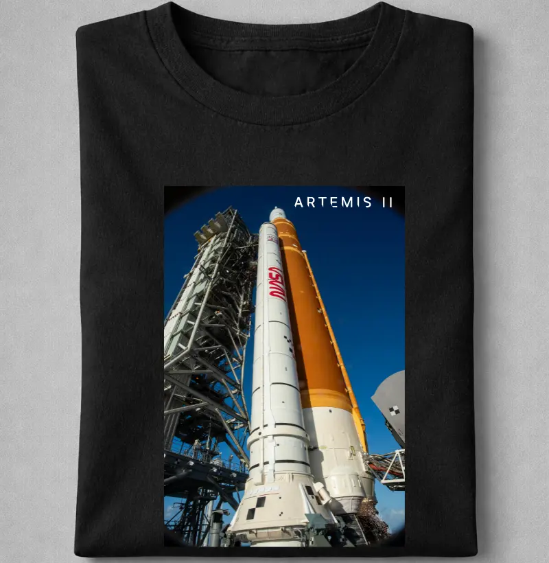 Artemis II na plataforma de lançamento
