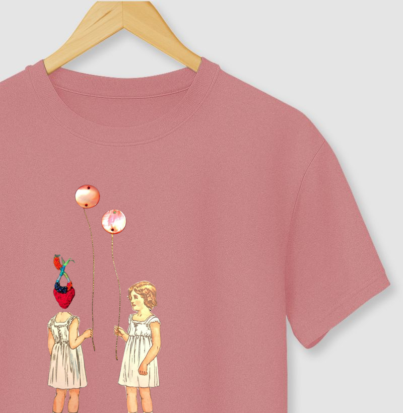 Analu Prestes. MENINAS COM BALÕES E CABEÇA CORAÇÃO.