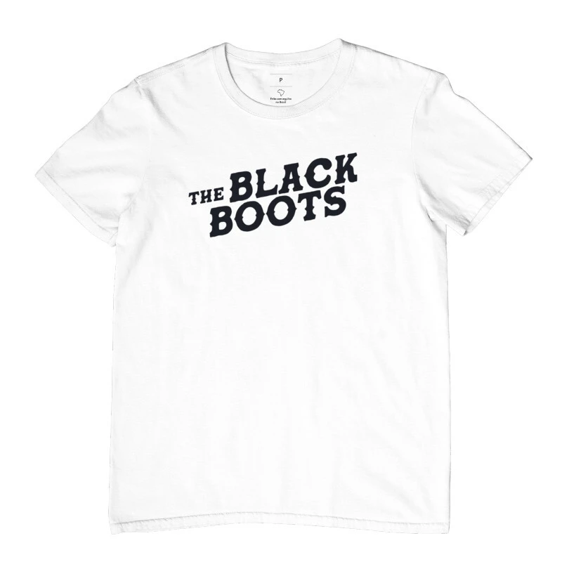Camiseta Branca Masculina - The Black Boots (Logo Preto)