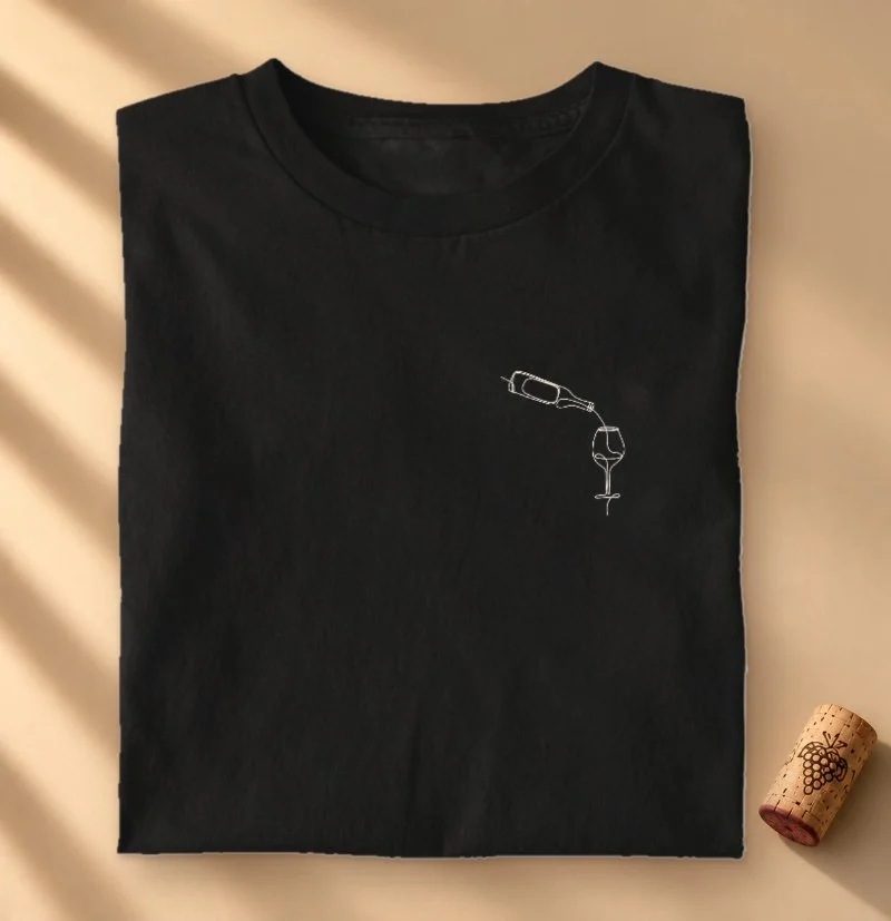 Camiseta Minimal Vinho