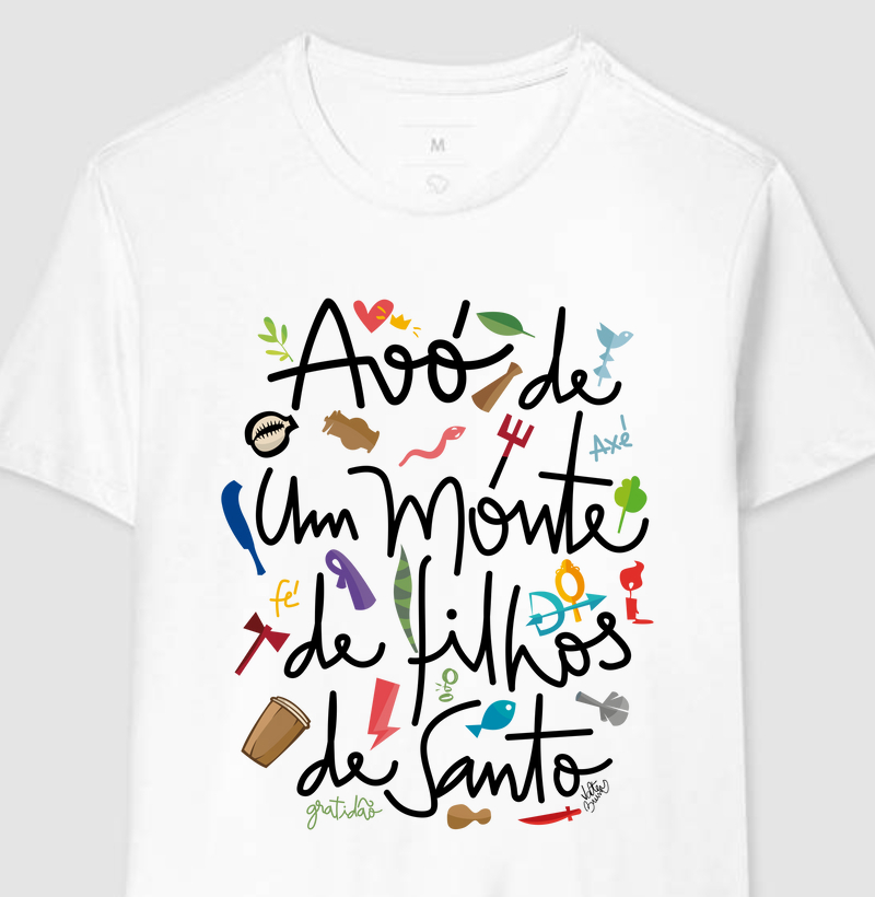 AVÓ DE UM MONTE DE FILHOS DE SANTO