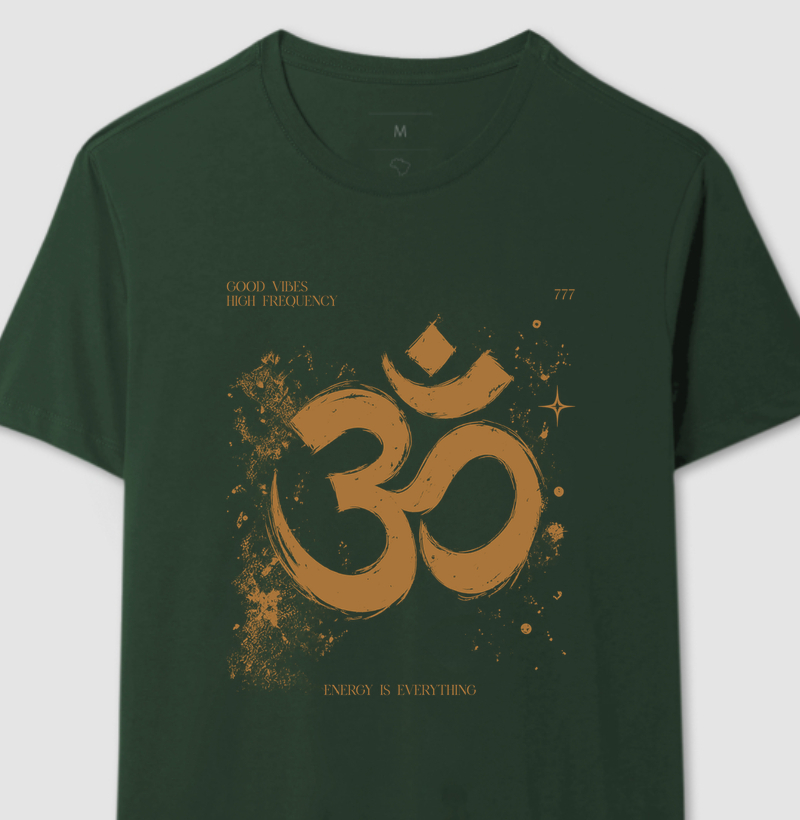 Camiseta - OM dourado