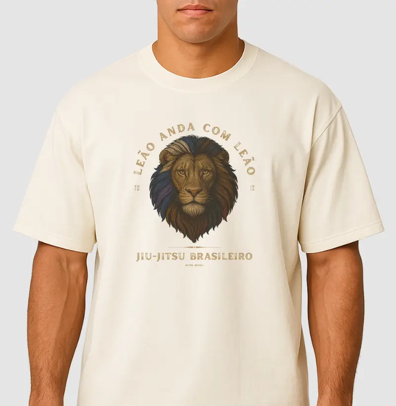 Leão Anda Com Leão