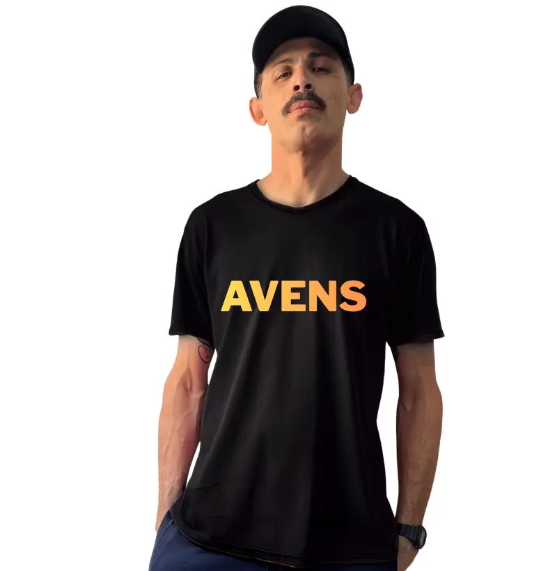 Camiseta Avens no peito 