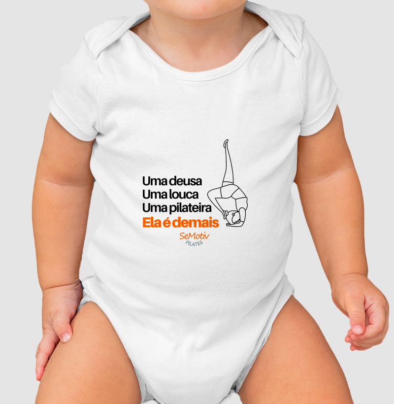 Uma deusa, uma louca, uma pilateira