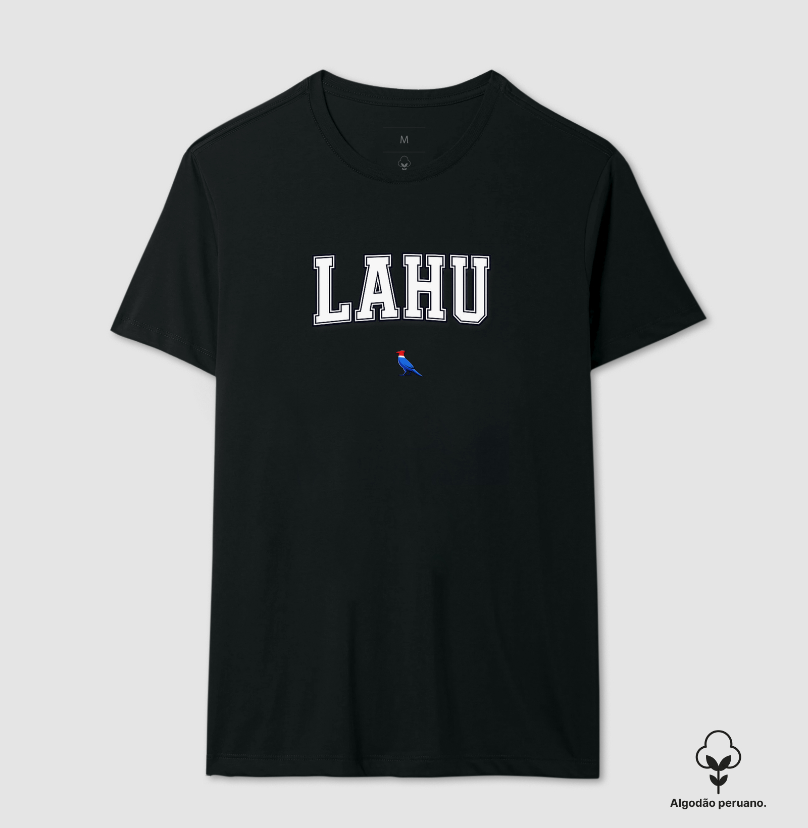 Prepare-se para vestir atitude! Ideal para quem quer se destacar, expressar autenticidade e carregar uma energia de liderança em cada detalhe. Essa estampa não é só roupa — é uma declaração de poder. - Camiseta Algodão Peruano
