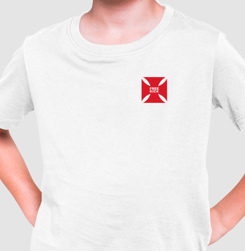 CAMISETA INFANTIL FREE KICK CRUZ VERMELHA BOLSO