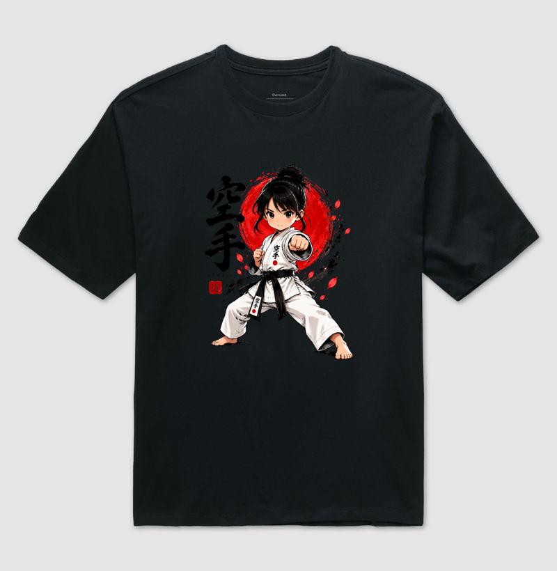 Karate Girl — Espírito Forte - Camiseta Oversized