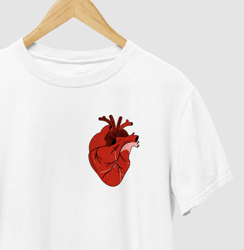 Camiseta Coração Anatômico Vermelho