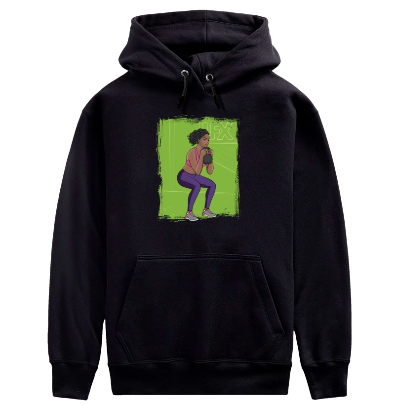 Mulher Preta fazendo Agachamento com Kettlebell Cálice V01