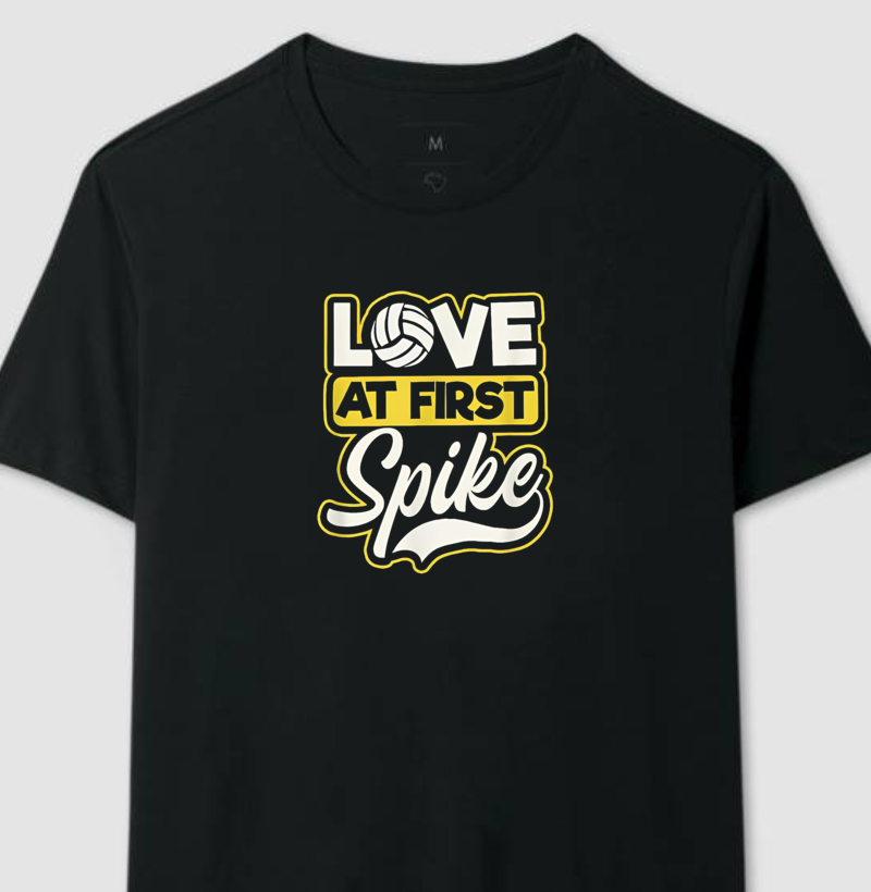 Camiseta At First Love Spike