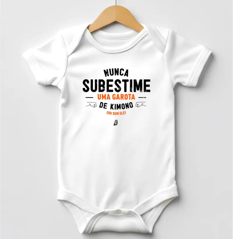 Nunca Subestime uma Garota de Kimono