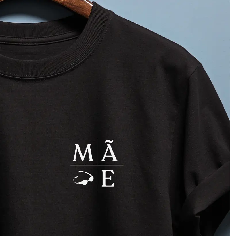 M Ã E