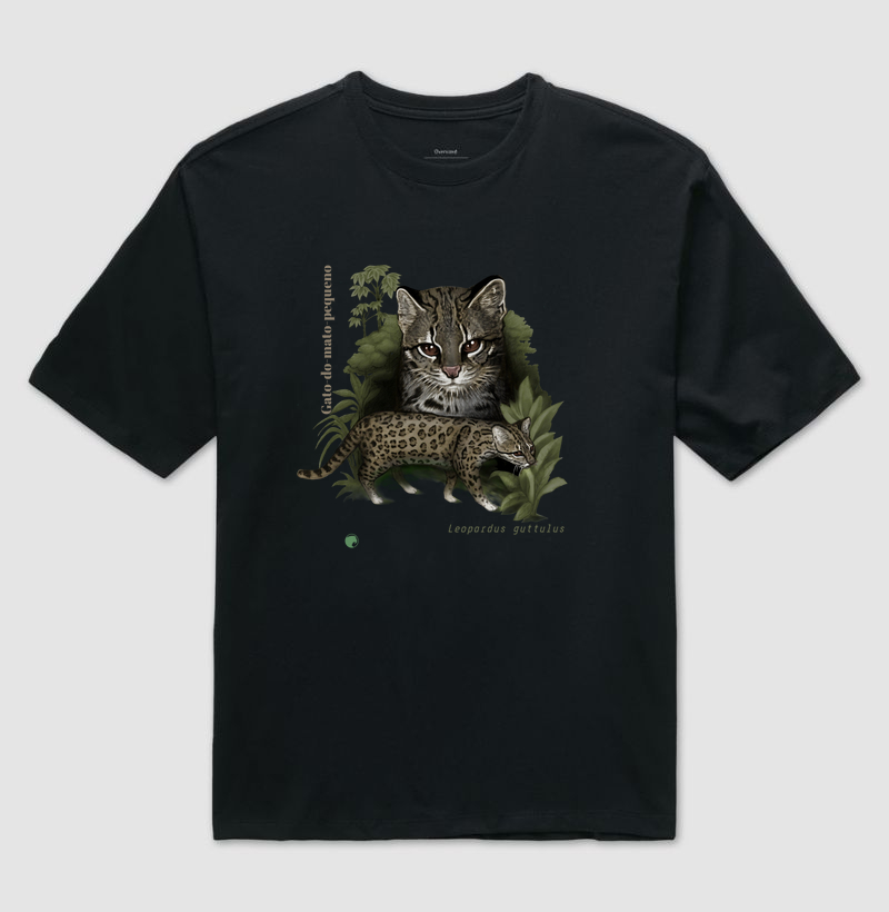 Oversized gato-do-mato-pequeno