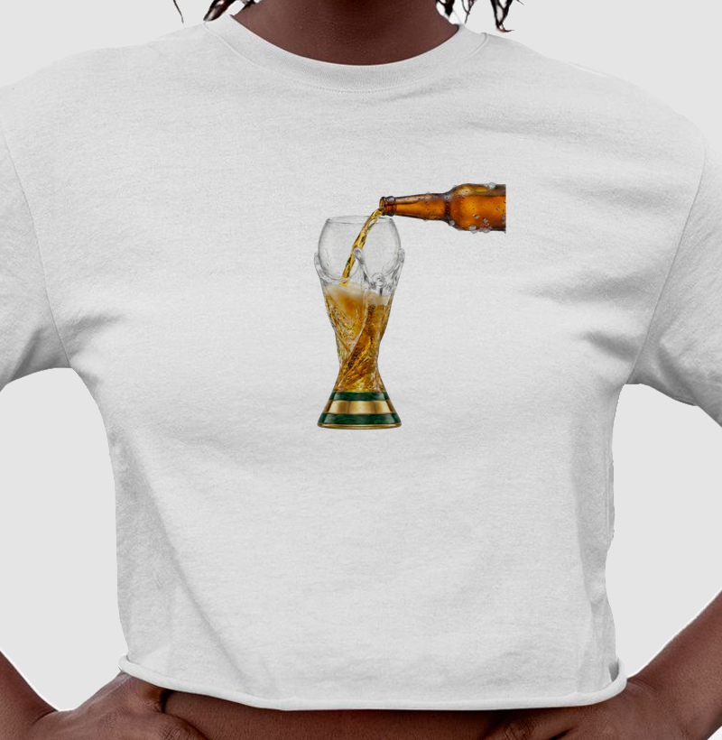 Enchendo copa