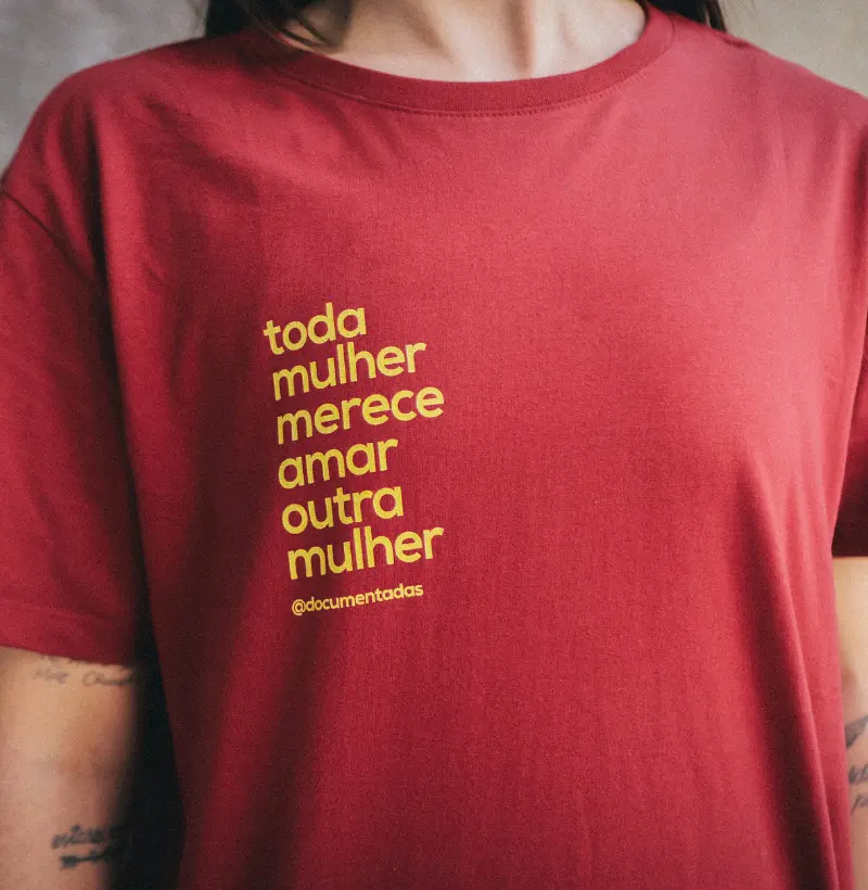 Toda Mulher Merece Amar Outra Mulher - Documentadas