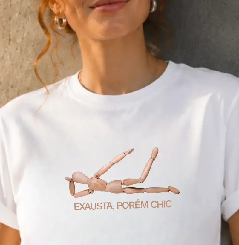Exausta, porém chic