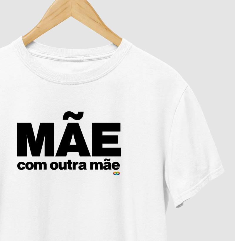 Mãe com outra mãe