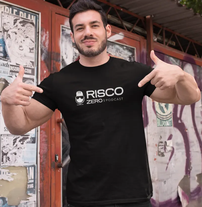T-Shirt Preta - Risco Zero